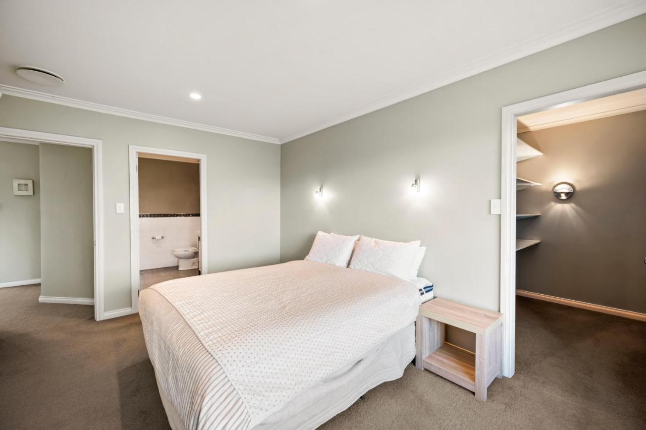 Taupo Escape - Rainbow Point Holiday Home מראה חיצוני תמונה